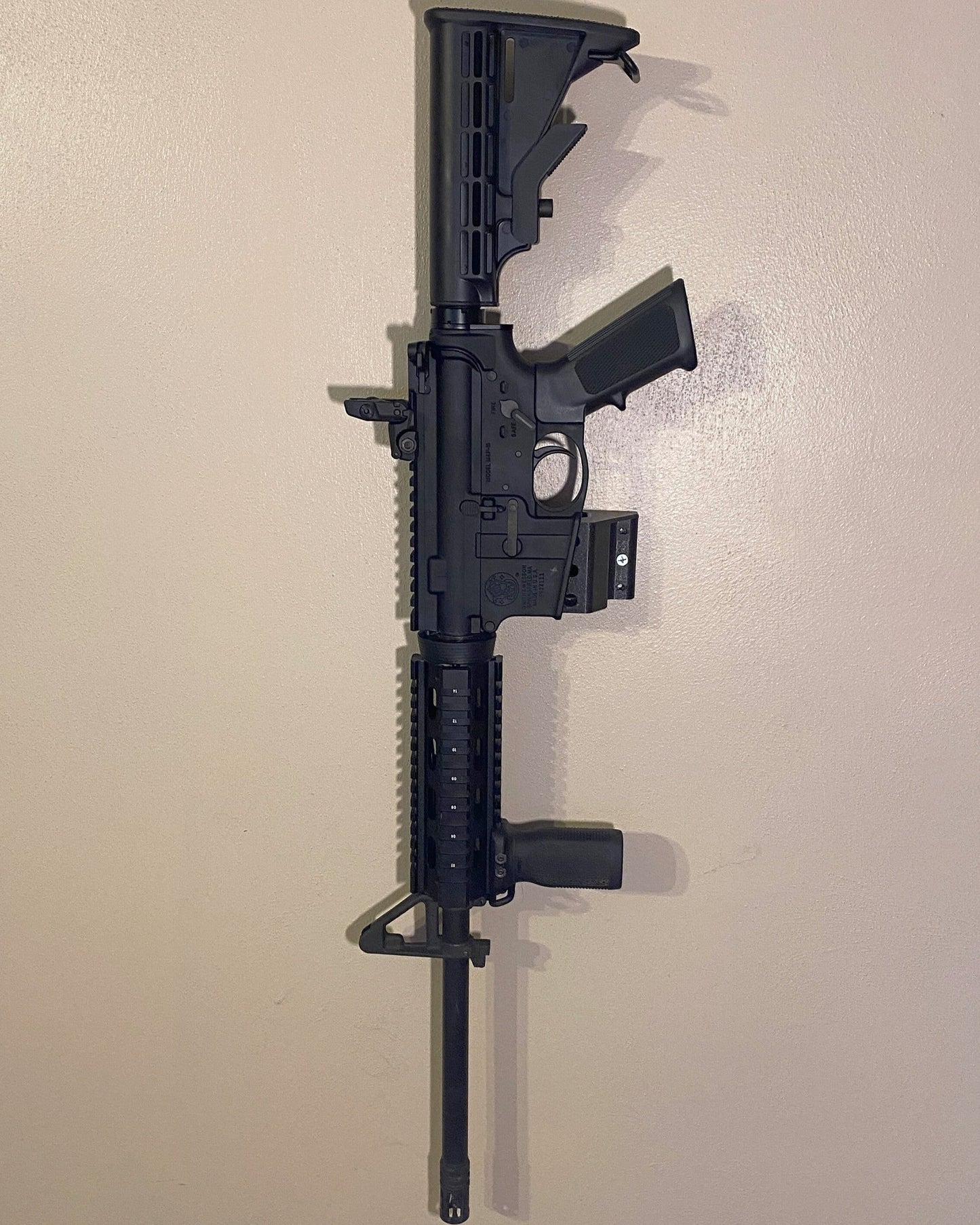 AR15 Rifle Wall Mount